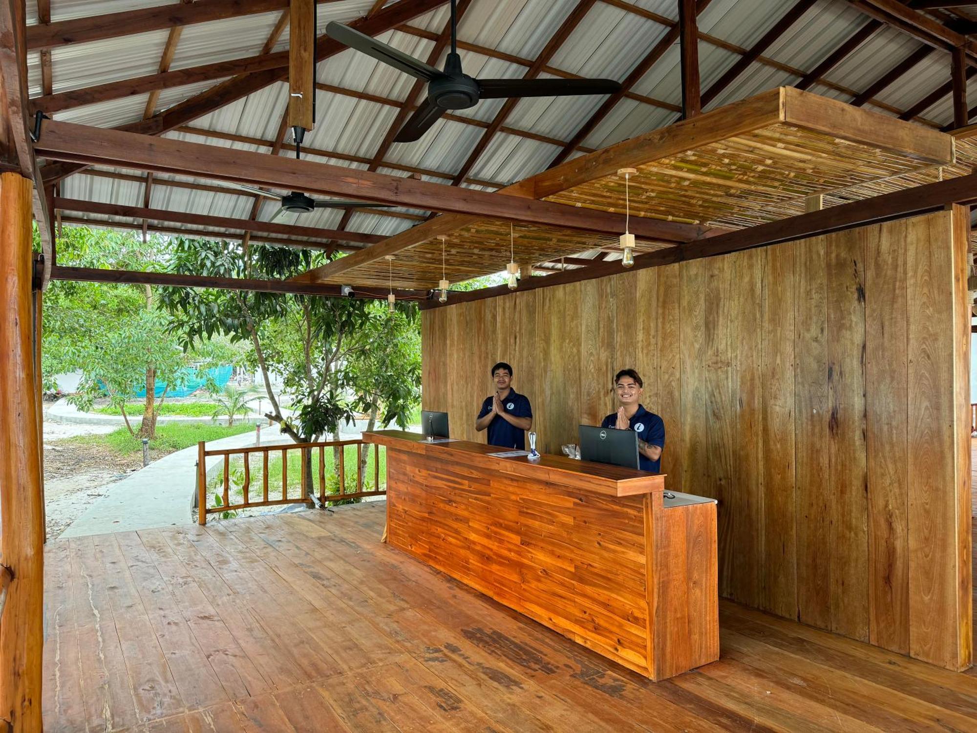 Хостел Onederz Koh Rong Kaoh Touch Экстерьер фото